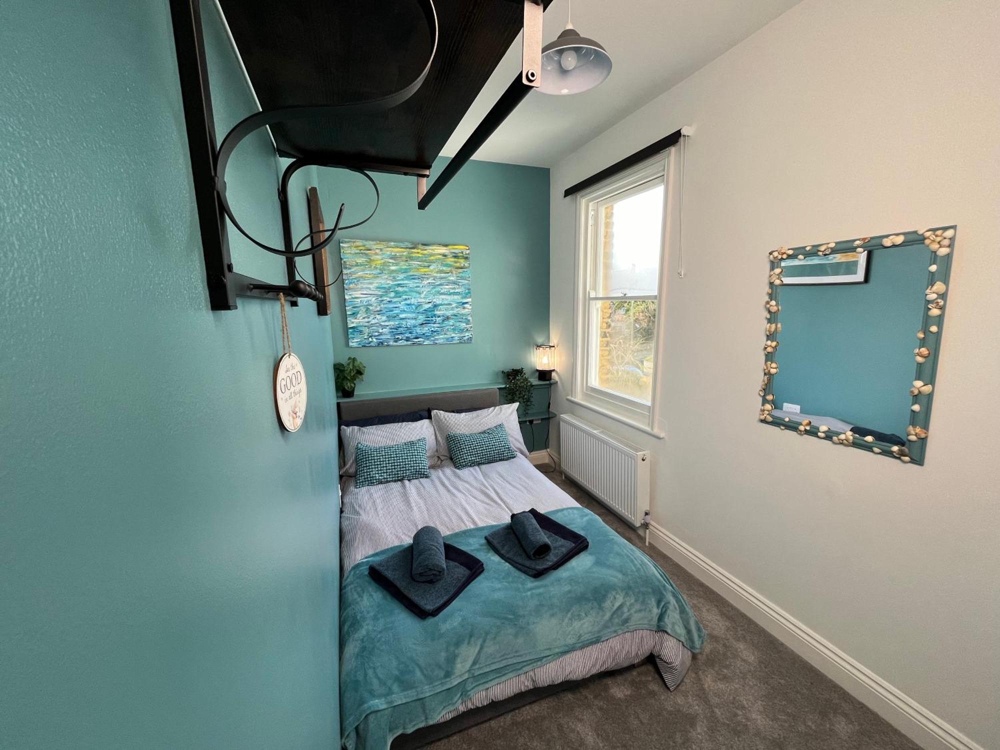 Apartment Seaside Close To Beach, Town, Station